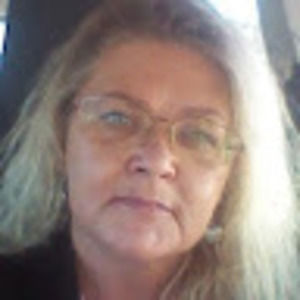 Meet your Posher, Cynthia